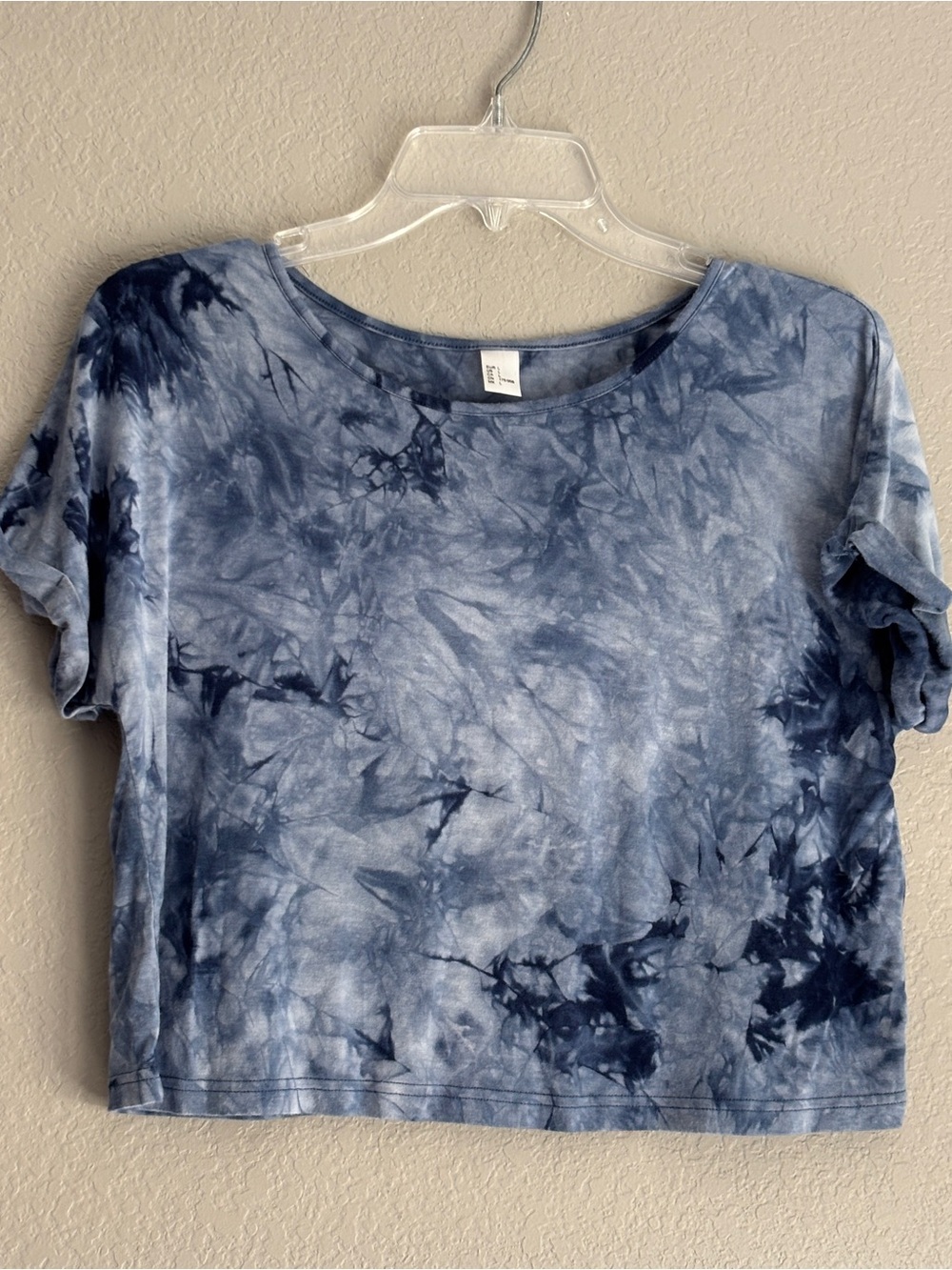 Cute Relaxed Tie-Dye blue tones Boxy Crop Top women’s L